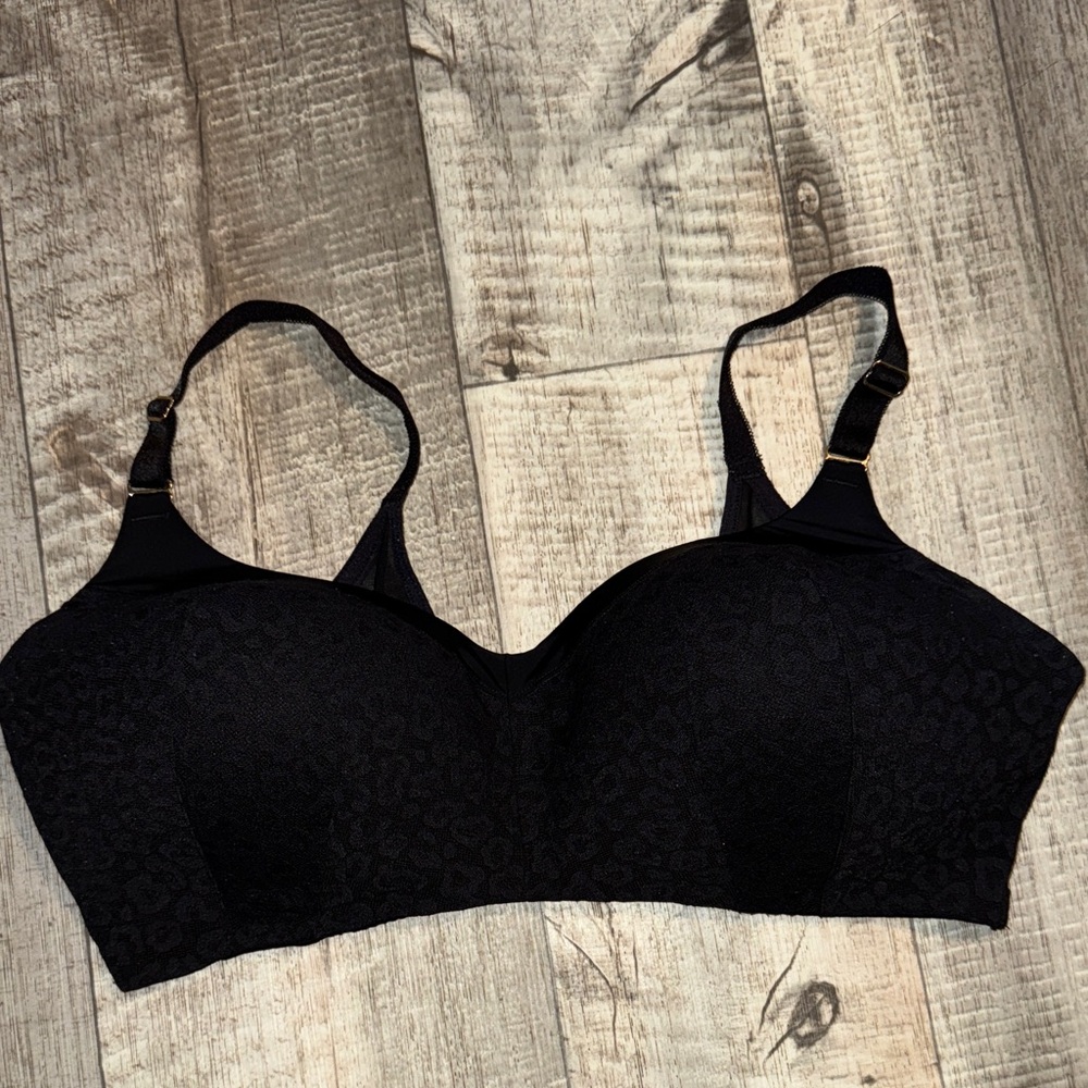 TORRID CURVE Elegant Black Women's Bra- size 40DDD
